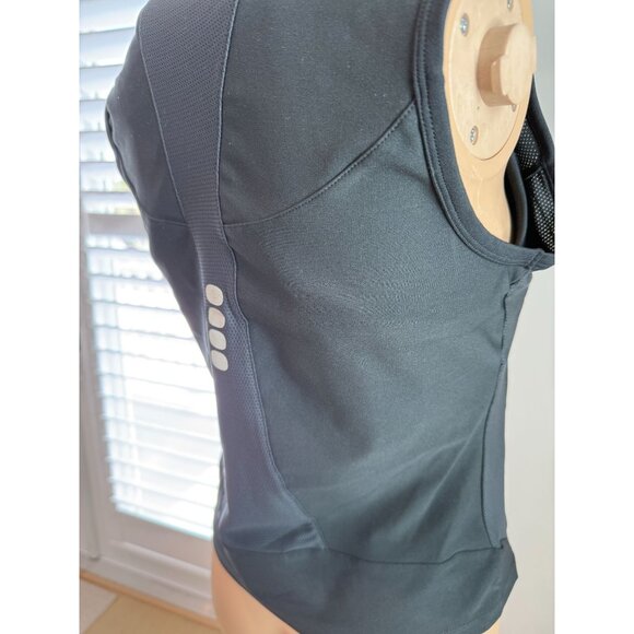 Women's Nike Fit-dry Top w built in sports bra, size medium - Picture 9 of 15
